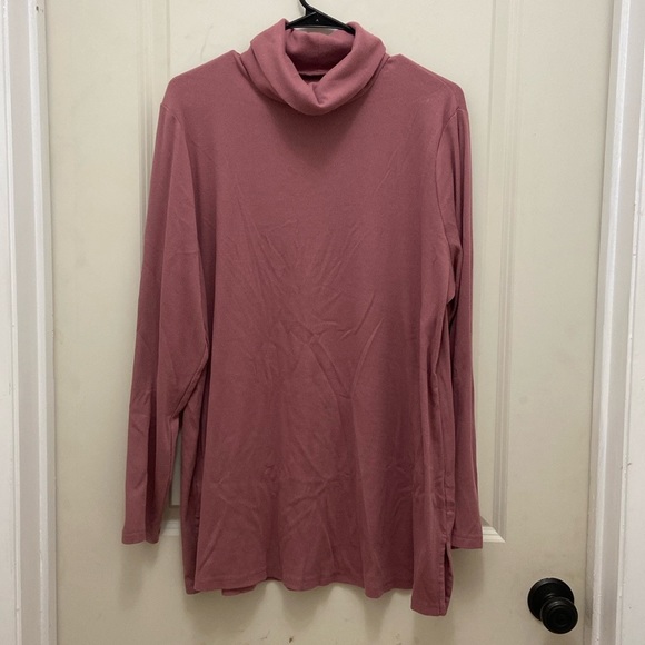 Lane Bryant Tops - Pink Tunic Turtleneck Lane Bryant Size 18/20L